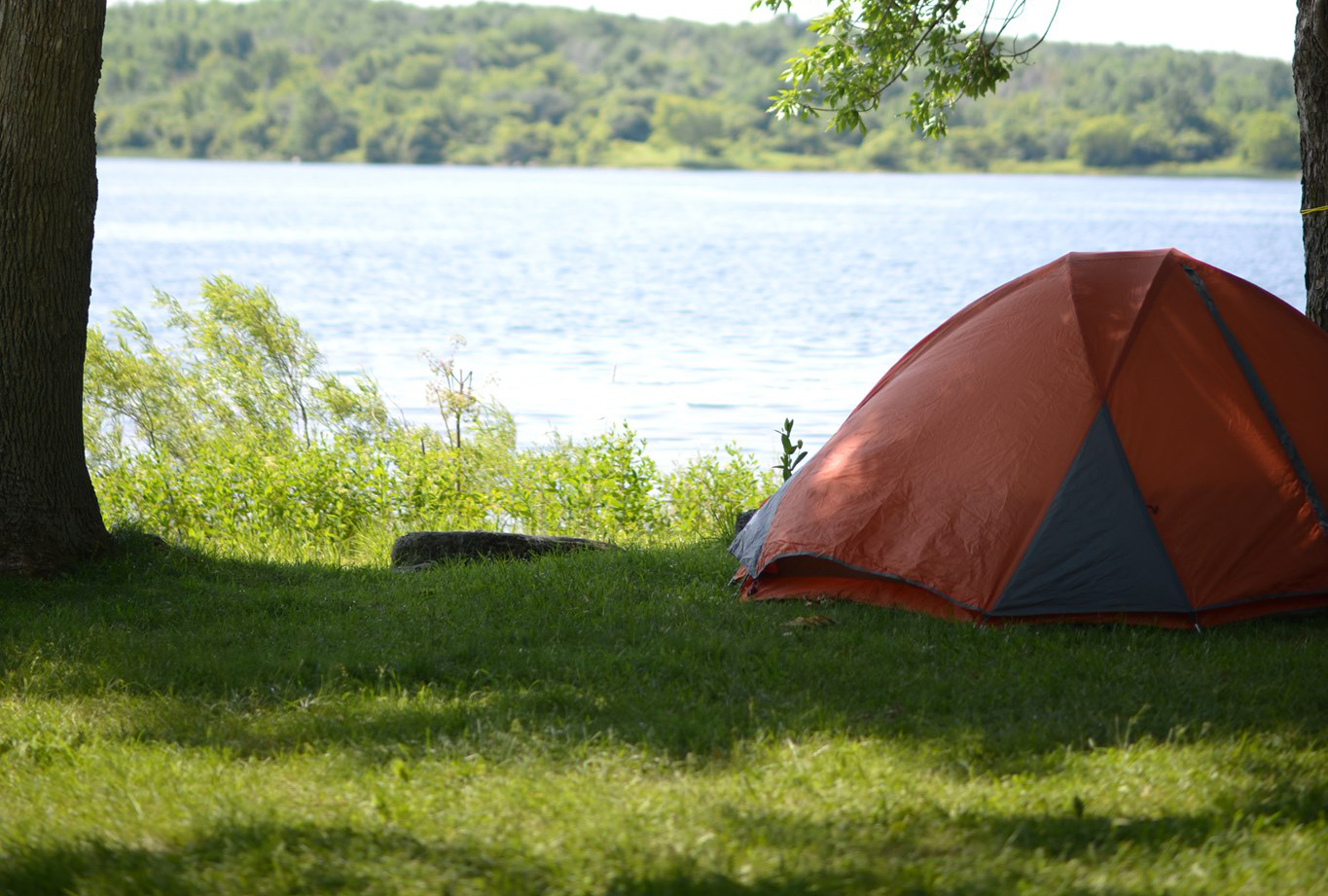 lakeside tent camping